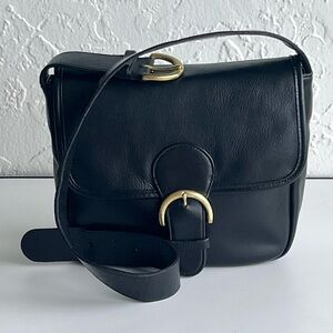 VINTAGE COACH BEDFORD #4164 BLACK SHOULDER BAG